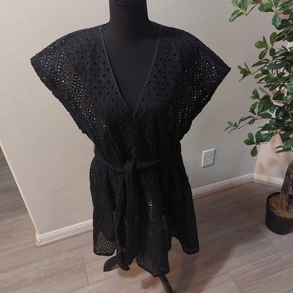 Banana Republic Women's Black Embroidered Dress Size 12 - Picture 5 of 10